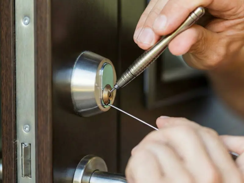 Chaveiro residencial em Santa Maria – abertura de porta e troca de fechadura