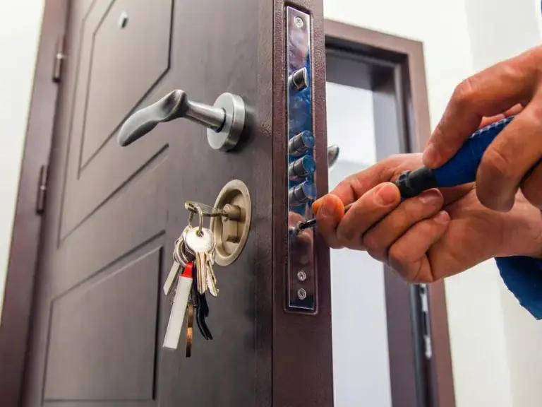 Porta blindada em Santa Maria – instalação e manutenção